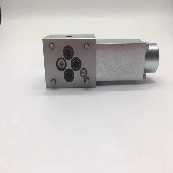 Original Parker Overflow Valve Pressure Booster D1SE83BNJW D1SE30BNJW D1SE30BNJW SD500A06V9 Solenoid Directional Valve D1SE